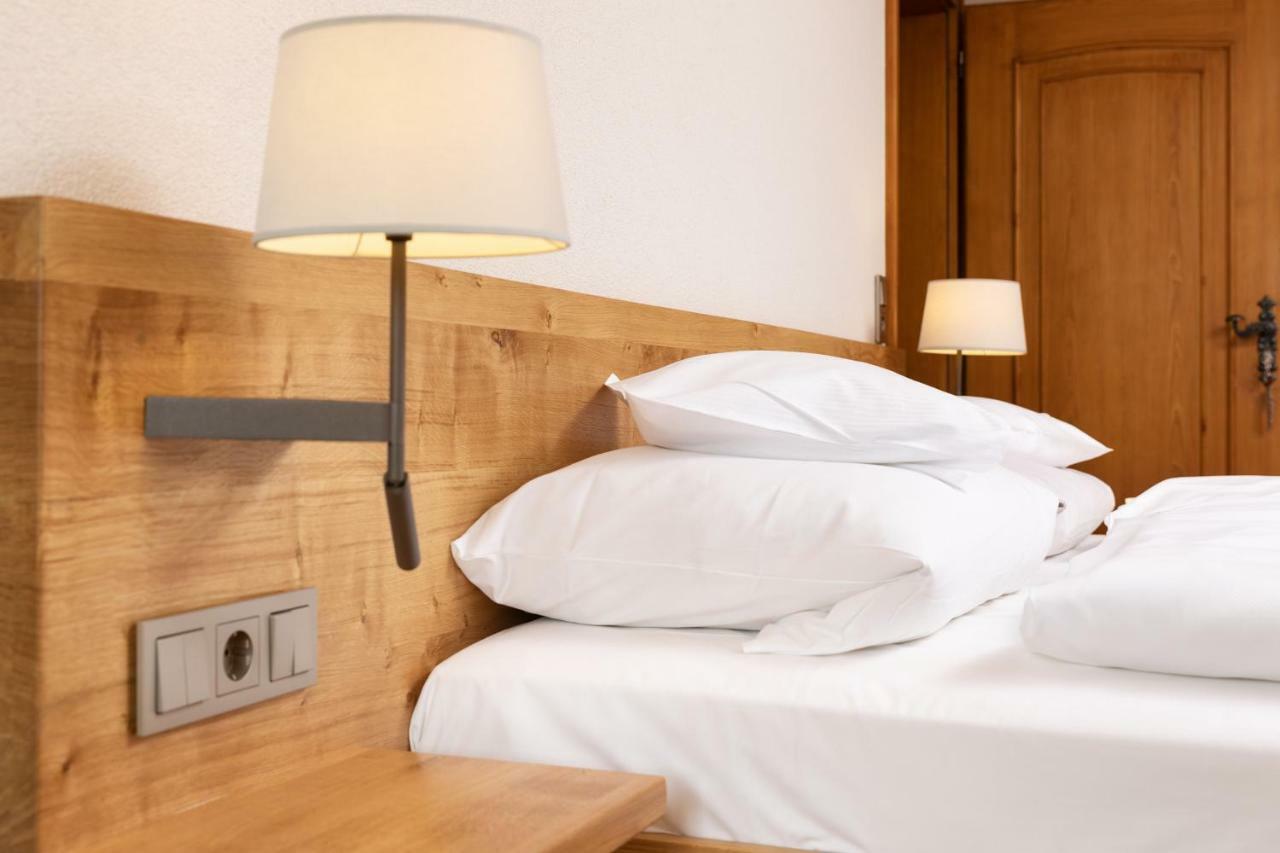 Hotel Gasthaus Adler غلوترال المظهر الخارجي الصورة